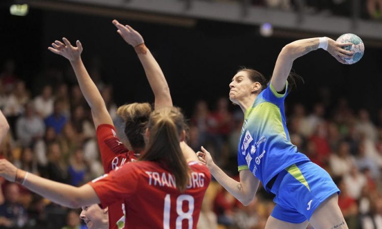 Slovenske rokometašice naskakujejo drugi del tekmovanja