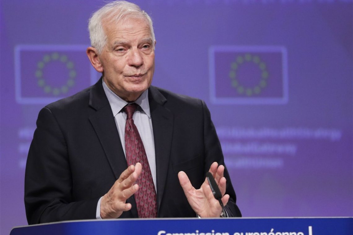Borrell: Rusija bo morala plačati za uničenje v Ukrajini