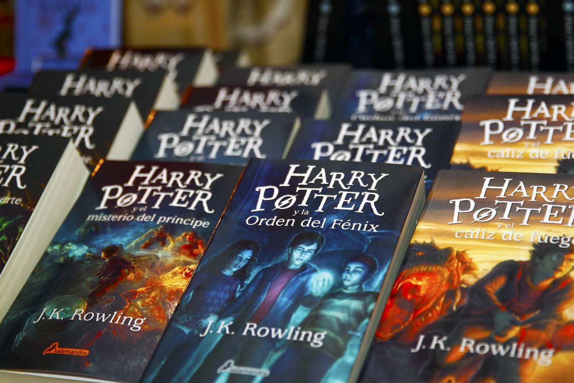 Redka izdaja knjige o Harryju Potterju na dražbi