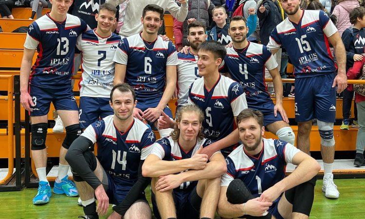 ACH Volley in Calcit še naprej zanesljiva