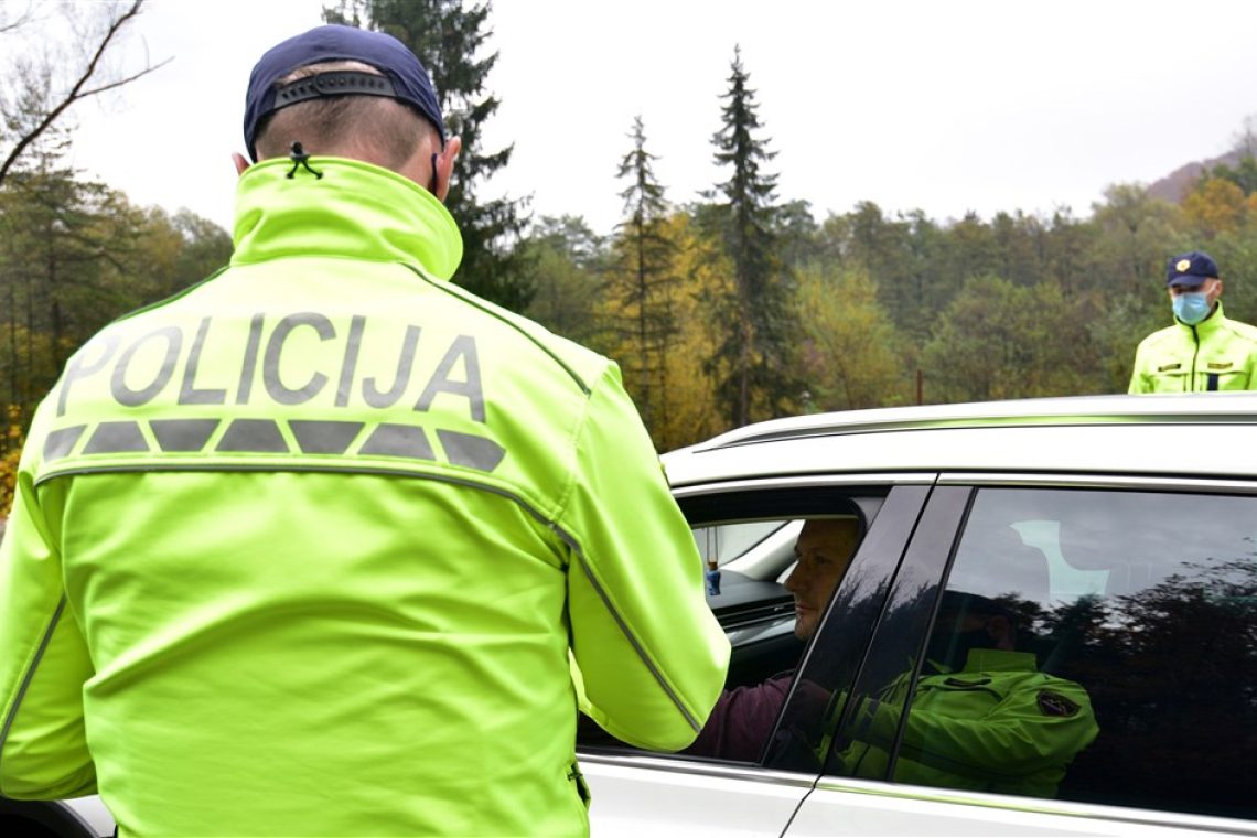 NPU opravlja 25 hišnih preiskav v več delih države