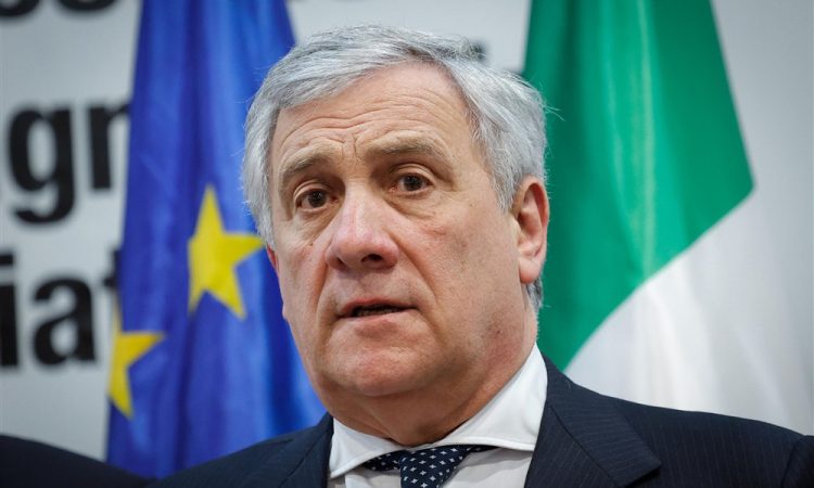 Na obisku v Sloveniji danes italijanski zunanji minister Tajani
