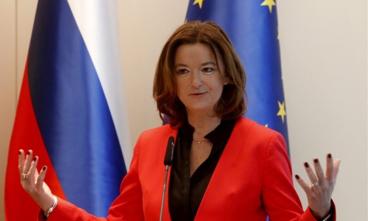 Fajon: Pomembna bo implementacija dogovora med Kosovom in Srbijo