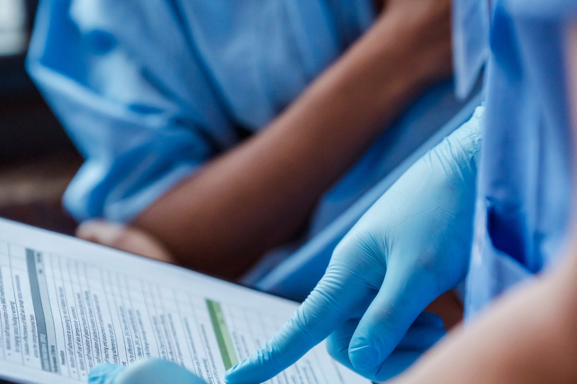 Minister ob mednarodnem dnevu medicinskih sester izpostavil njihovo nezamenljivo vlogo