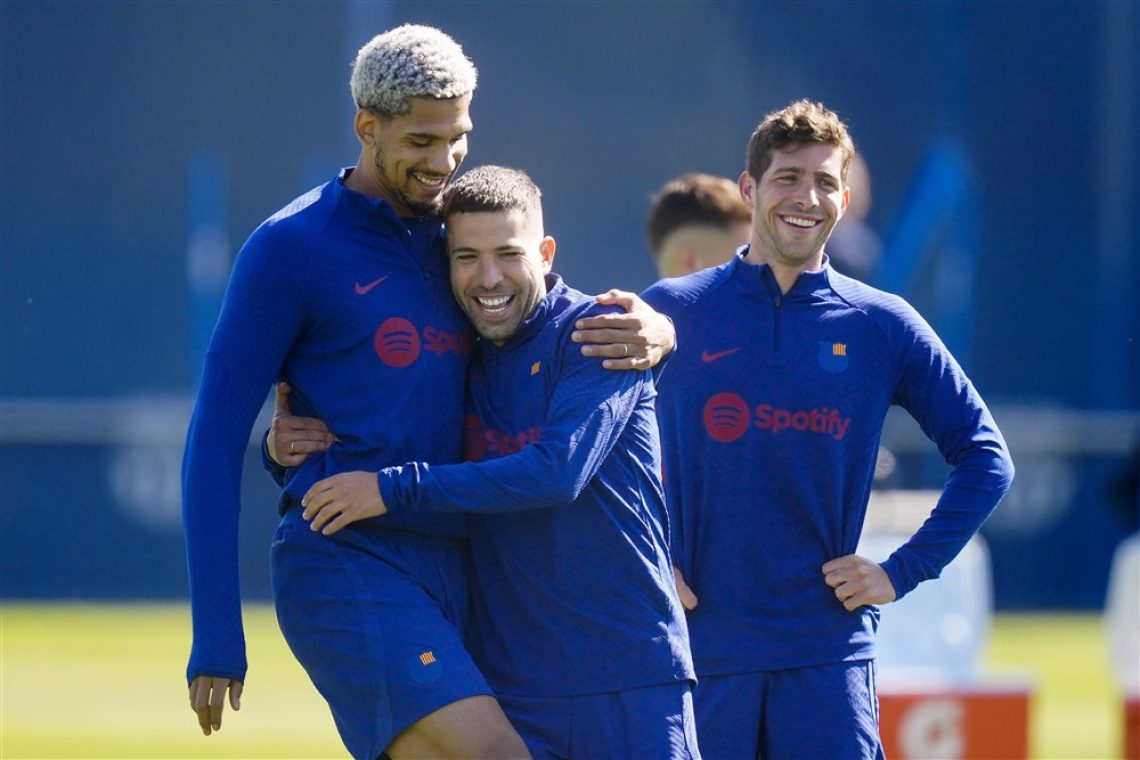 Veteran Barcelone Alba po 11 letih zapušča klub 