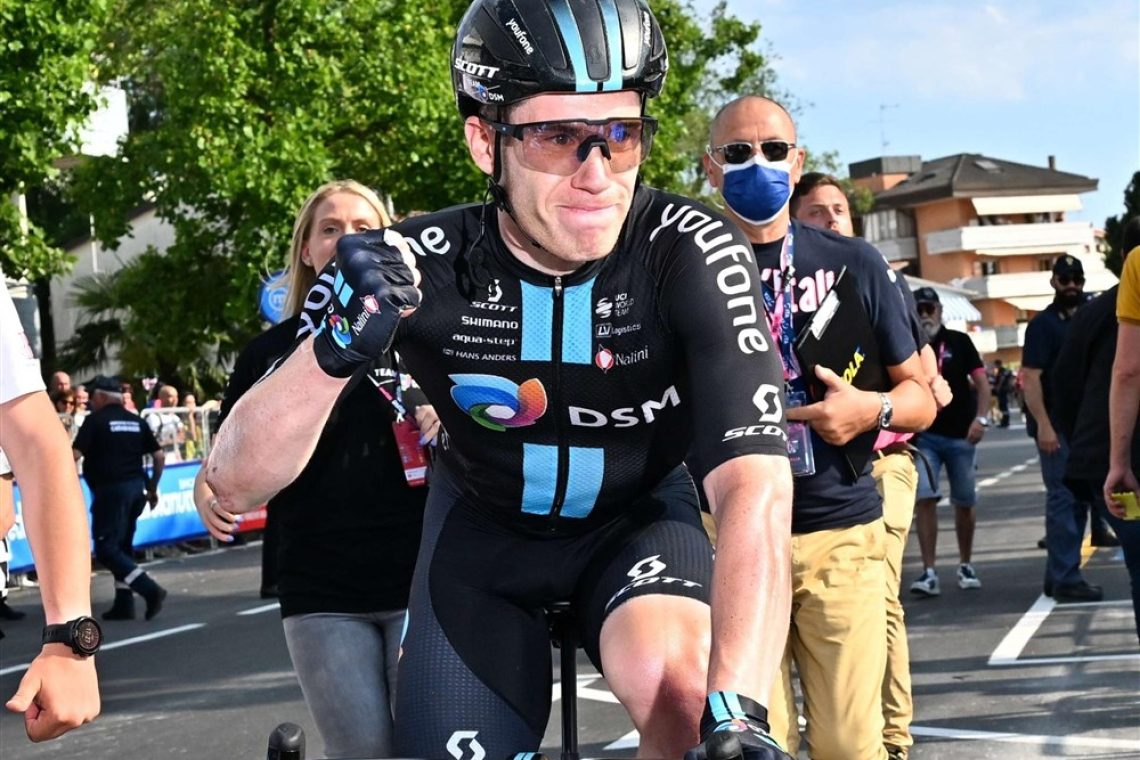 Daineseju sprint 17. etape, Roglič v glavnini 