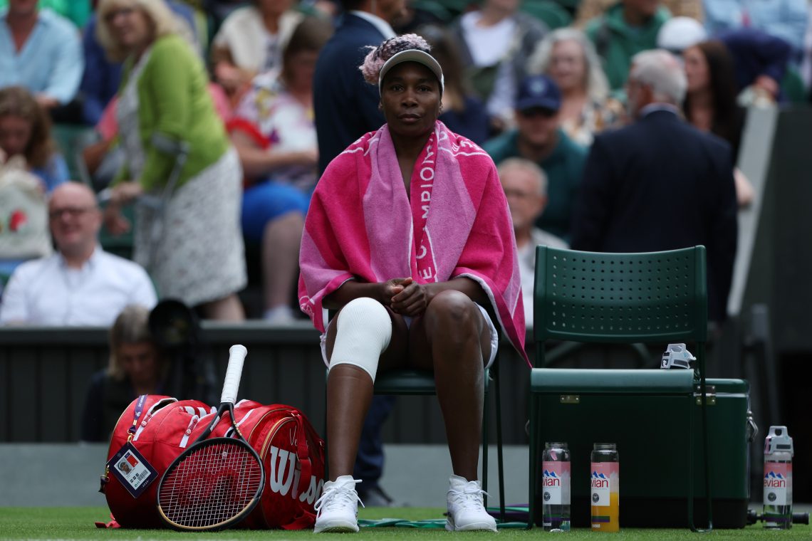 Venus Williams spodrsnilo že na prvi oviri, trava jo je "ubila"