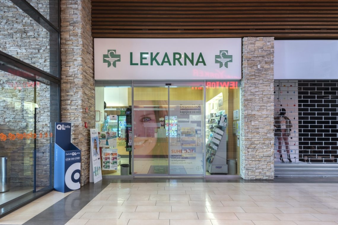 Lekarniška zbornica Slovenije obvešča, da je večina lekarn odprtih 