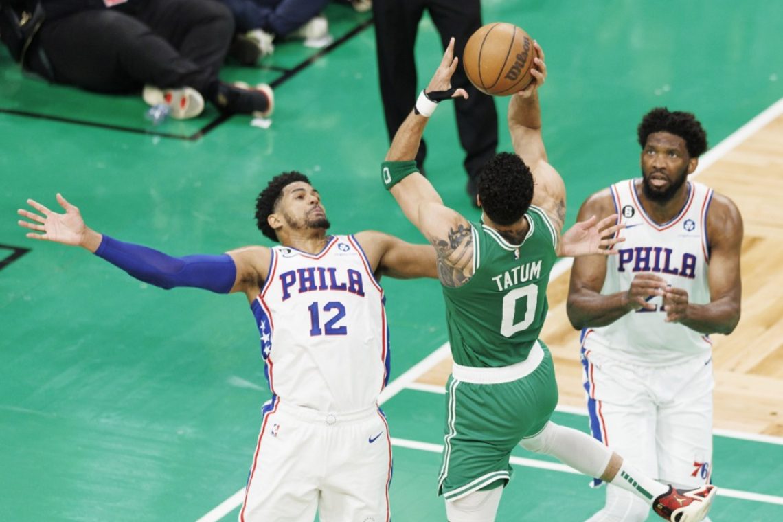 Embiid ob 35.000 dolarjev zaradi neprimerne geste
