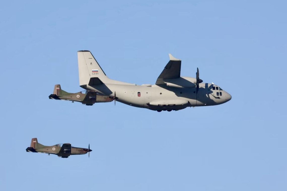 Slovenska vojska bogatejša za taktično transportno letalo C-27J Spartan