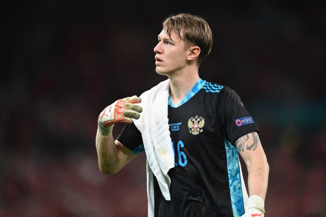 PSG podpisal z ruskim vratarjem Safonovom