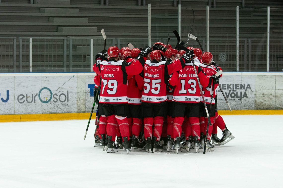 Zanesljiva zmaga Jeseničanov