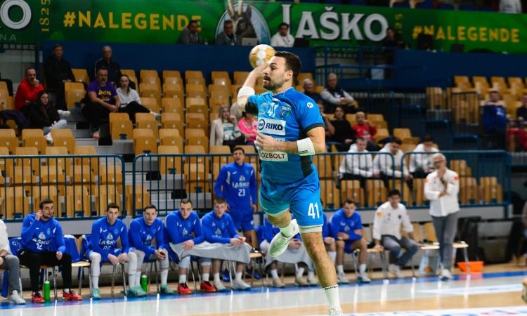 Rokometaši Rika Ribnice in Kopra so se razšli z neodločenim izidom 25:25 