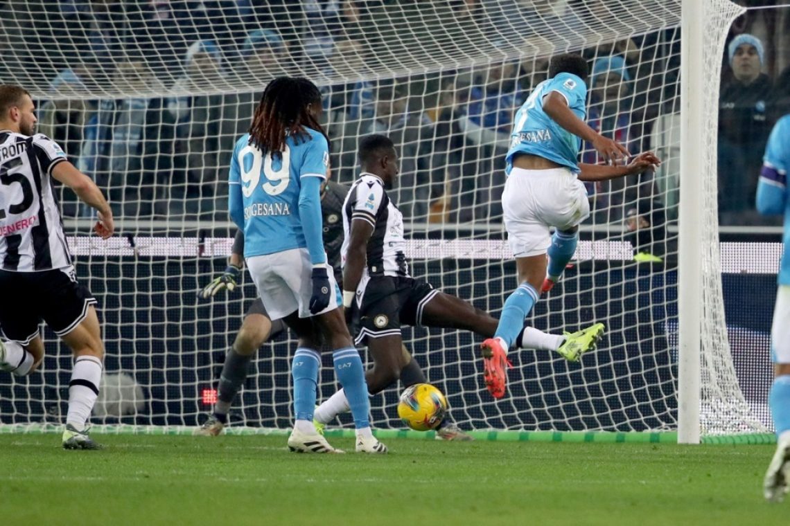 Napoli zmagal v Vidmu, Atalanta ostaja na vrhu