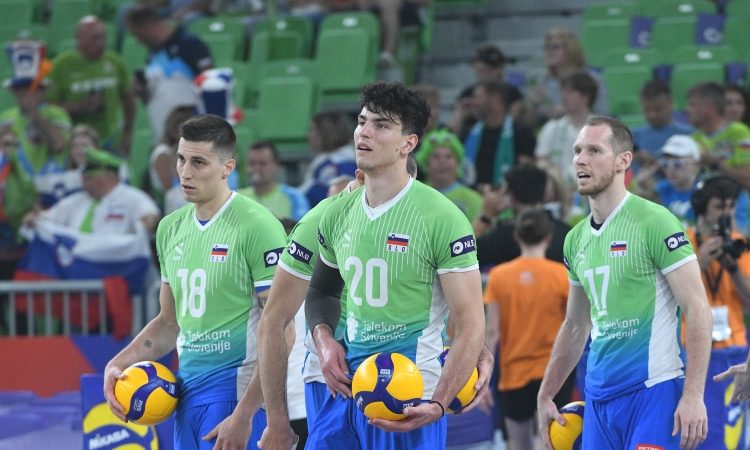 Slovenski odbojkarji in odbojkarice blestijo na evropskih in azijskih igriščih