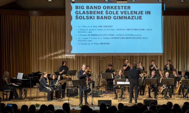 Dobrodelni koncert Gimnazije ŠC Velenje združil umetnost in solidarnost