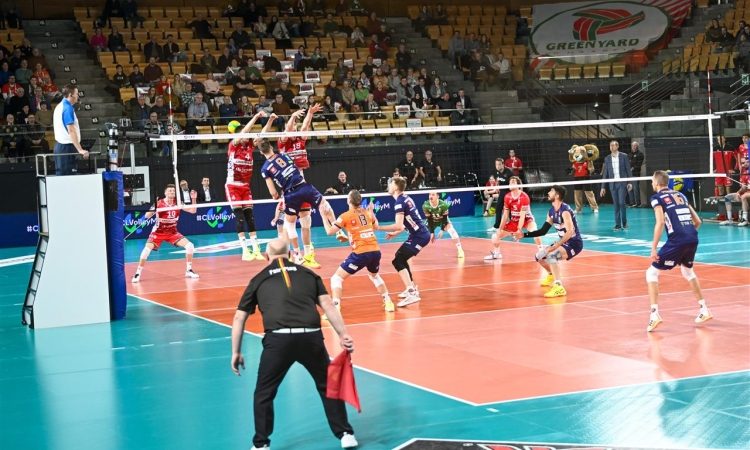 Odbojkarice Calcit Volleyja si zagotovile prvo mesto po rednem delu Mevze
