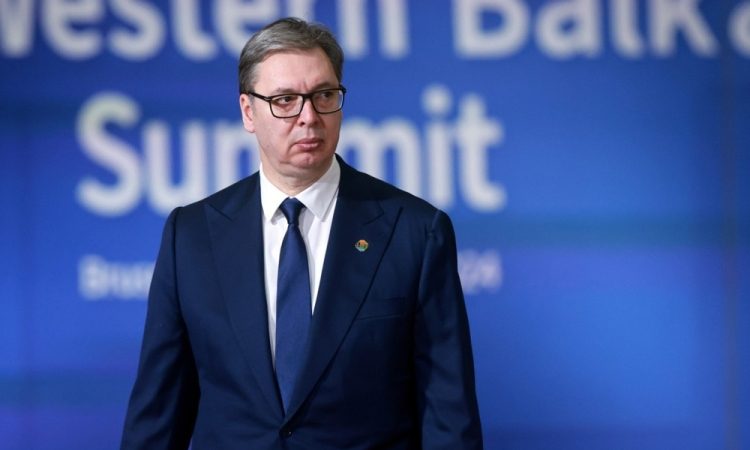 Janković izrazil podporo Vučiću in mu ponudil pomoč