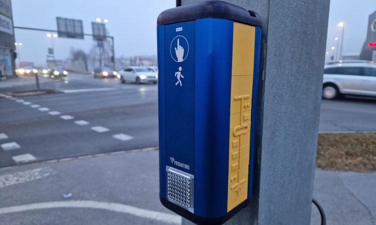 V Celju nadgradnja semaforjev za varnejšo mobilnost slepih in slabovidnih