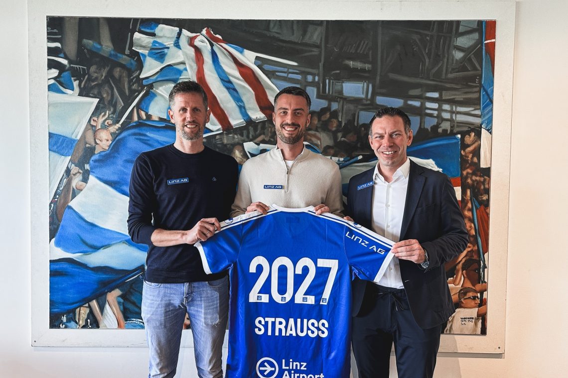 Kapetan Strauß ostaja pri FC Blau-Weiß Linz do leta 2027