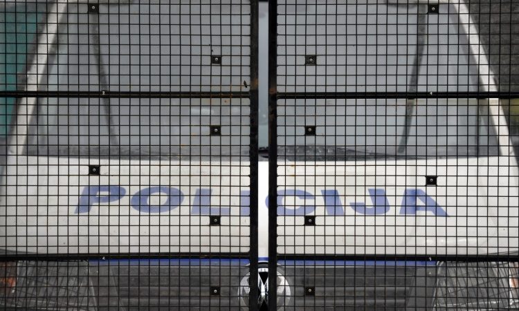 Nasilni incident v Kranju in spor v gostinskem lokalu