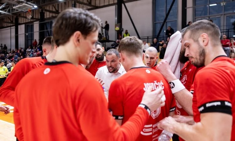 Rokometaši Grosista Slovana so premagali Gorenje Velenje z 32:19