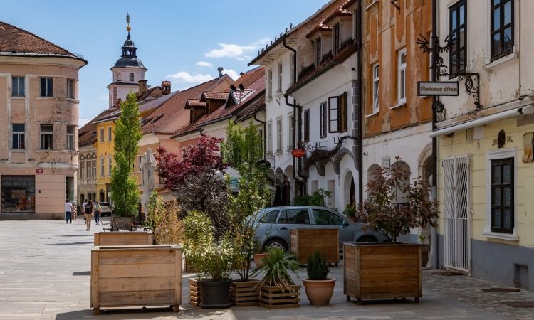 V Kranju več novih primerov raka in višja umrljivost