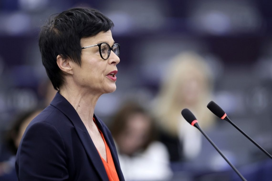 Marta Kos v Beogradu pozvala k reformam na področjih pravosodja, medijev in volitev