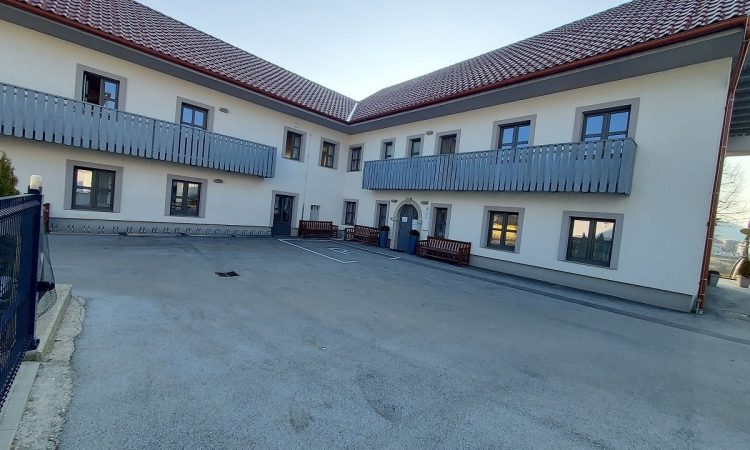 Inšpekcija zaprla Medgeneracijski center v Kranju