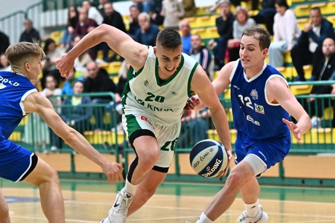Košarkarji Krke doma premagali kranjski ECE Triglav Kranj
