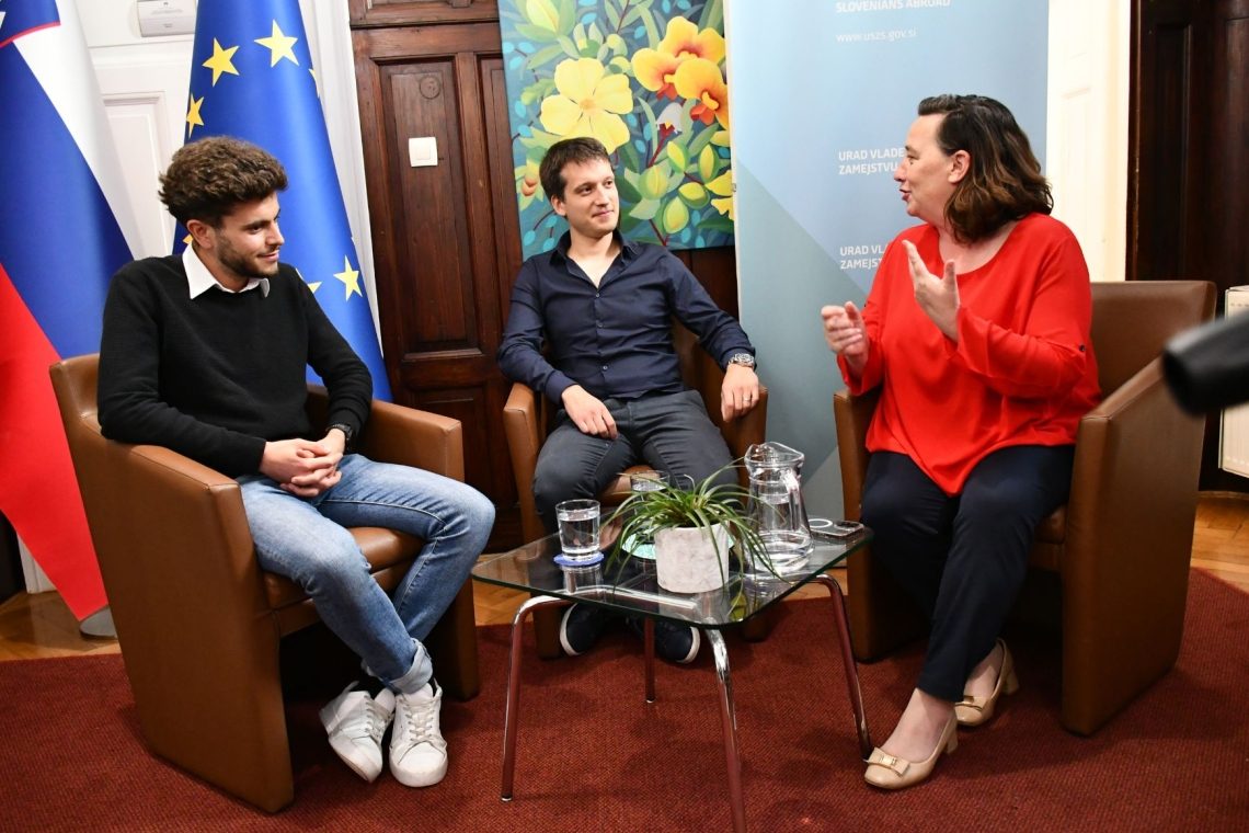 Zamejska glasbenika z Ansamblom Saša Avsenika očarala na večeru Sredi domovine