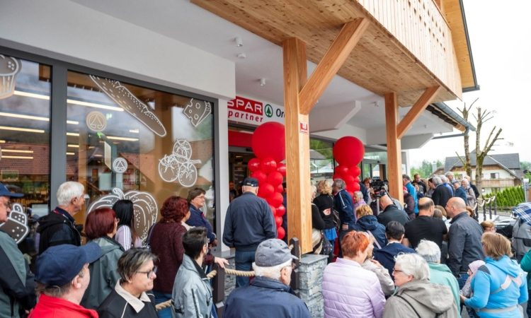 V Gozdu Martuljek odprli novo trgovino SPAR partner