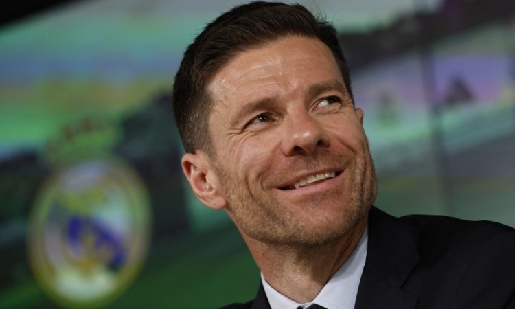 Xabi Alonso postaja nogometni in finančni velikan
