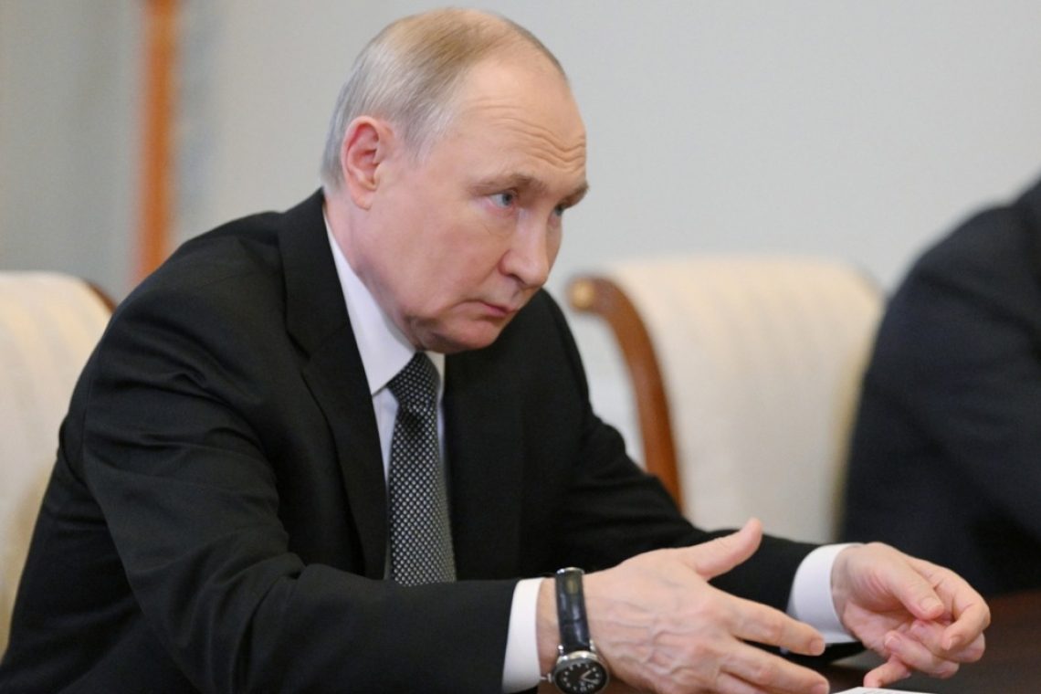 Putin pripravljen na srečanje z Zelenskim, vendar šele v zadnji fazi pogovorov