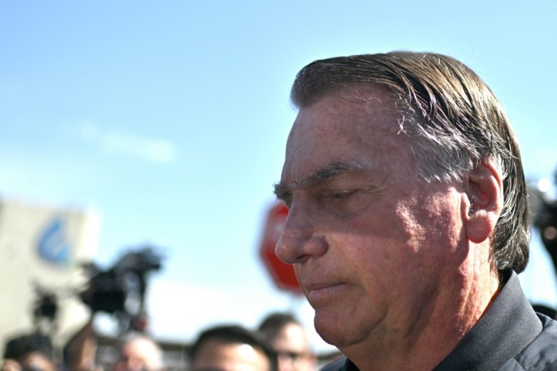 Bolsonaro pod elektronskim nadzorom in v nočnem hišnem priporu