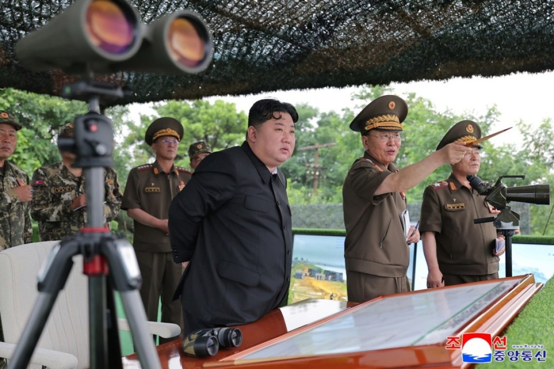 Kim Jong Un vojski naročil pripravljenost na resnično vojno