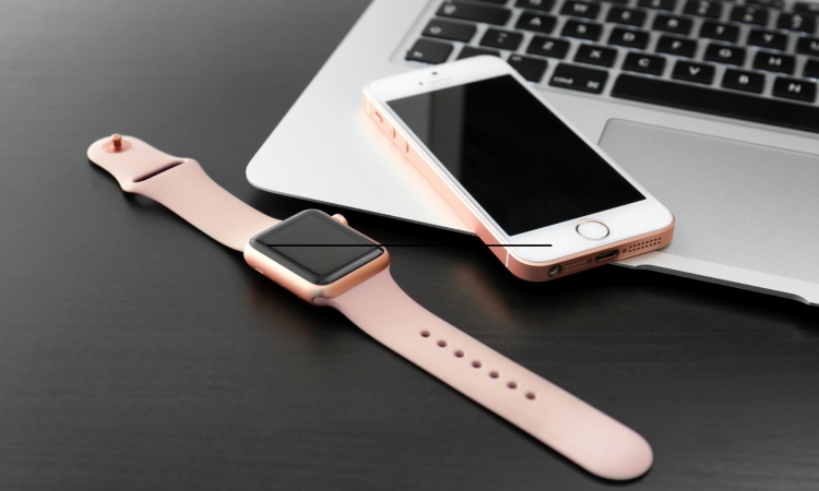 Apple v krizi zaradi odhodov strokovnjakov za umetno inteligenco