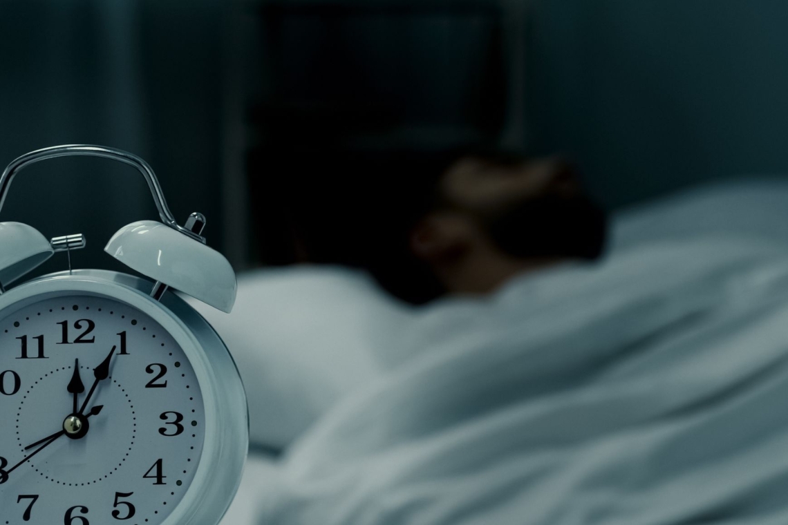 Kaj lahko pomaga, če se zbujate ob treh zjutraj in ne morete zaspati?