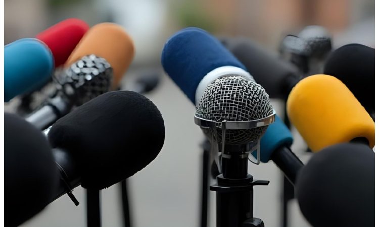 Pritisk na United Media sprožil ostre odzive novinarskih združenj v Srbiji