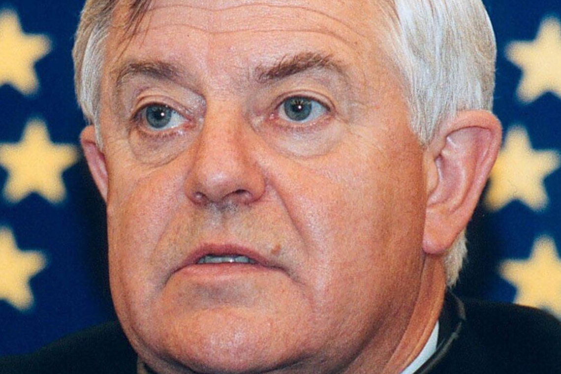 Kučan v Celju: Ukradeni otroci so bili žrtve vojne za svobodo, danes se zgodovina ponavlja