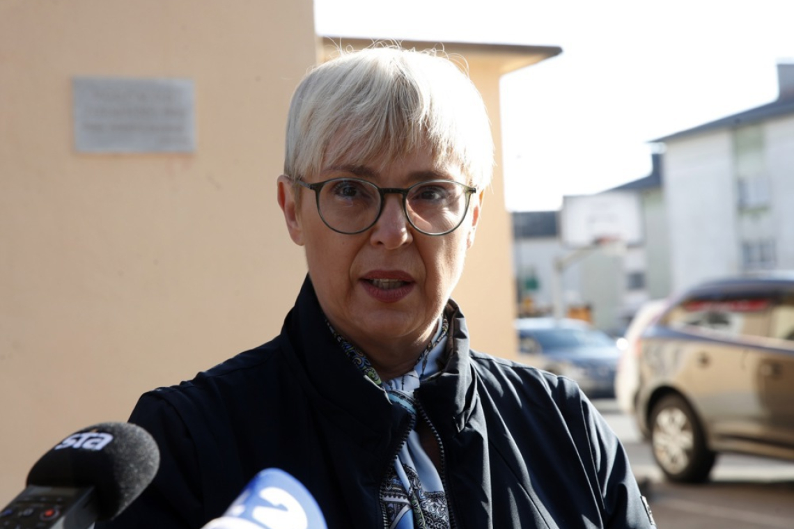 Urad predsednice pojasnjuje postopek in zadržke pri imenovanju veleposlanikov