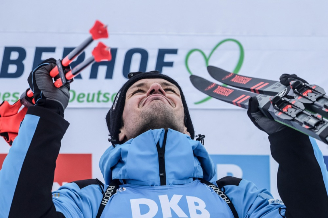 Giacomel zmagal v Oberhofu, Vidmar in Planko do prvih točk sezone