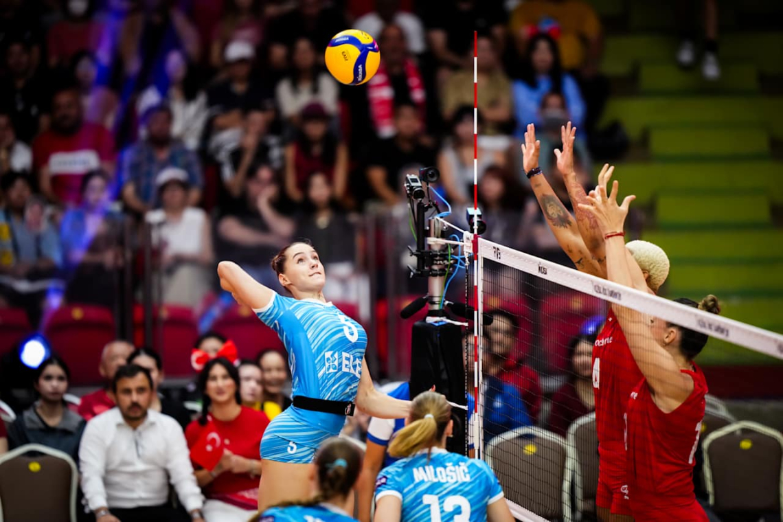 Slovenski odbojkarji v tujini do naslovov in finalov